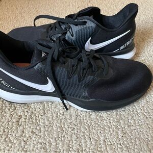 Nike Women's Black and White Athletic Shoes- Barely worn!